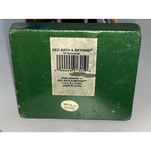 Nutcracker Soldier Red Green Wood Classic Decor Christmas 10" Bed Bath & Beyond - Picture 5 of 7